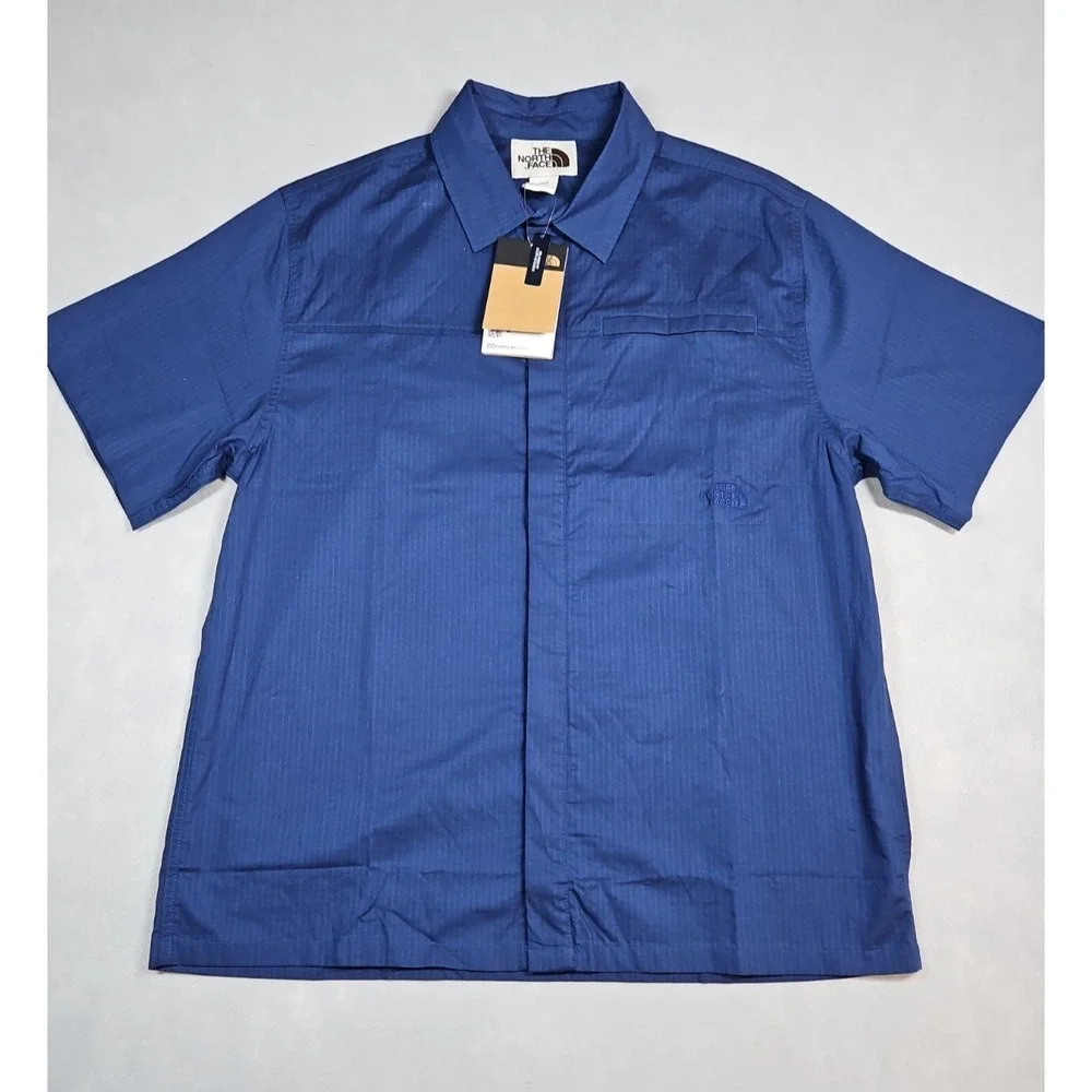 The North Face Mens Blue Relaxed Fit Button Up Shirt Size Medium NWT